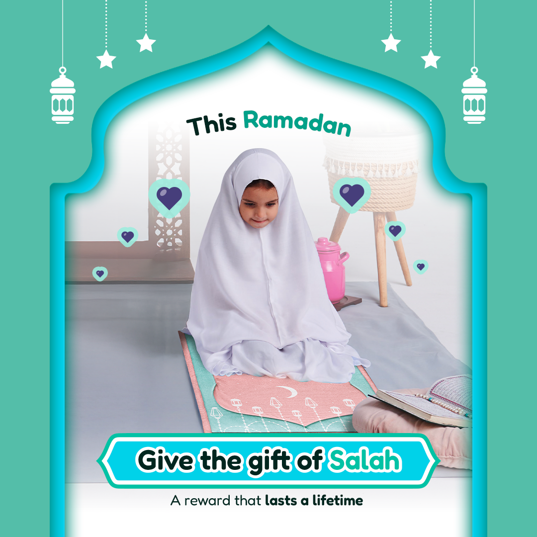 Padded Kids Prayer Mat with Pink Mumbai Mosque Design by Urban Rugs UK | A beautiful Ramadan and Eid gift for loved ones